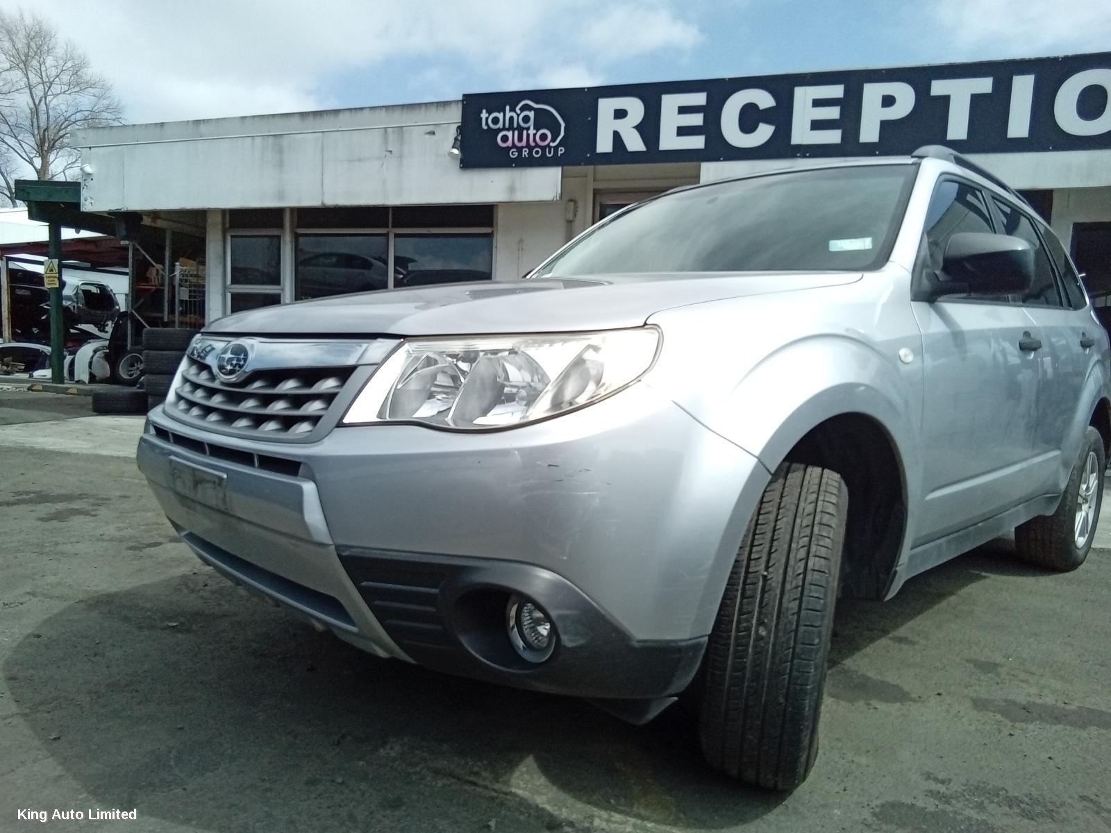 Subaru FORESTER 2012 Left Taillight thumbnail 2